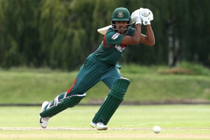 ফাইনাল সেরা অধিনায়ক আকবর আলী