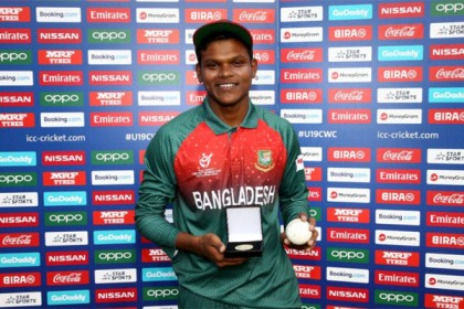 রাকিবের ব্যাট থেকে জয়সূচক রান আসায় ফুলপুরে আনন্দ মিছিল  