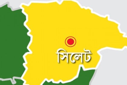 ‘৯৯৯’-এ ফোন দিয়ে রক্ষা পেলেন বাসযাত্রীরা