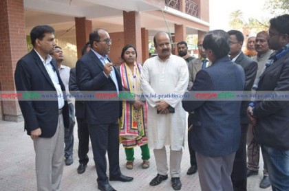 দুই দফা মেয়াদ বাড়িয়েও শেষ হয়নি পাবনা শিল্পকলা একাডেমি ভবনের নির্মাণ কাজ