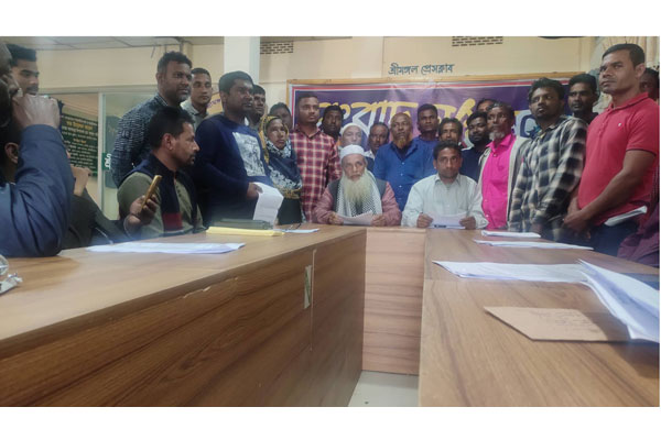 ‘সামাজিক বনায়নের গাছ কাটতে বন বিভাগের টালবাহানা’