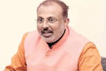 বোরকা নিয়ে বিতর্ক করায় মন্ত্রীকে শোকজ করল বিজেপি
