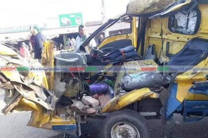 রাজশাহীতে ট্রাক-পিকআপভ্যানের সংঘর্ষে নিহত ২