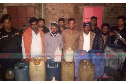 আখাউড়ায় ৫ মাদকসেবীর কারাদণ্ড