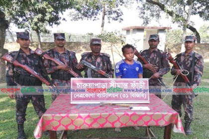 বিজিবির হাতে ভারতের তালিকাভুক্ত মাদক চোরাকারবারি আটক