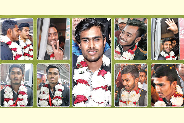 বিশ্বজয়ীদের ফেরা