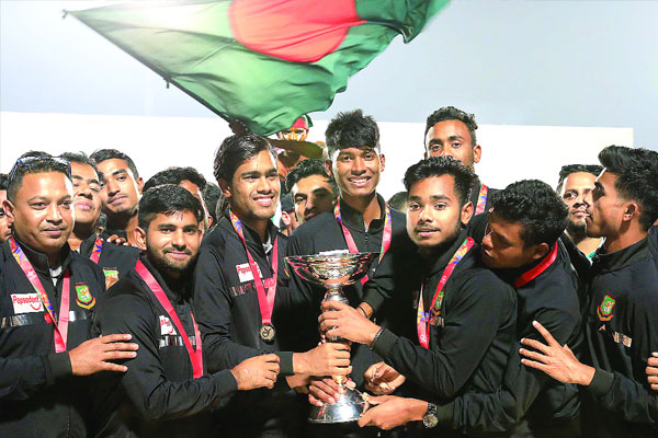 বিশ্বজয়ী উনিশকে সংবর্ধনা বিজয় ধরে রাখার আহ্বান