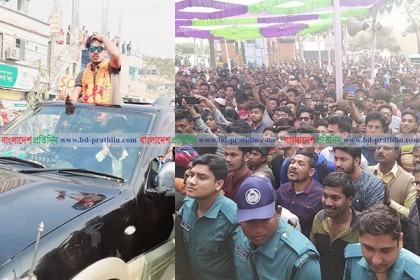 ফুল ছিটিয়ে 'ক্যাপ্টেন' আকবরকে বরণ করল রংপুরবাসী