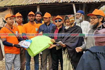 পাখির জন্য ভালোবাসা: শিকারী ধরিয়ে দিলে পুরস্কার 
