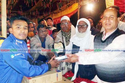 মুজিববর্ষ উপলক্ষে নাটোরে ব্যাডমিন্টন প্রতিযোগিতা