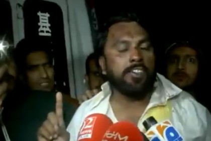 তৃতীয় বিয়ে করতে গিয়ে প্রথম স্ত্রীর বেধড়ক পিটুনি খেলেন স্বামী