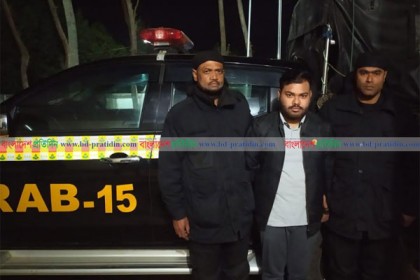 টেকনাফে এসএসসি পরীক্ষার প্রশ্নপত্র ফাঁসকারী আটক