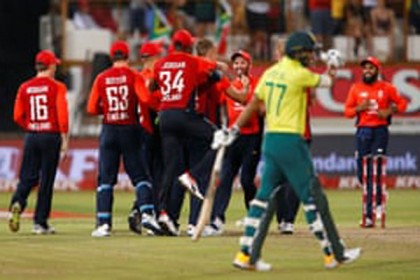 নাটকীয় জয়ে সিরিজে সমতা আনল ইংল্যান্ড