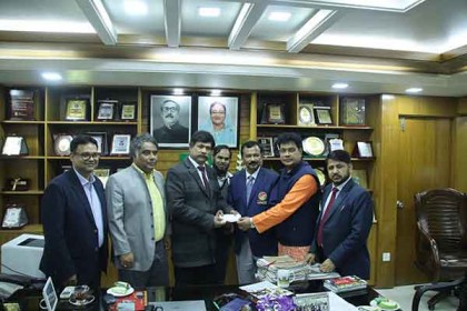 ক্যান্সারে আক্রান্ত বেঞ্জুর পাশে ইবি অ্যালামনাই অ্যাসোসিয়েশন 