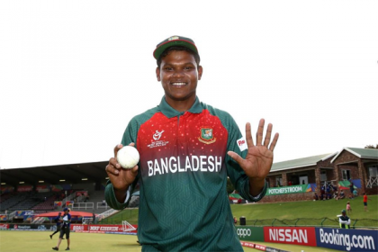 দারিদ্রতা বাধা হতে পারেনি বিশ্বকাপজয়ী ক্রিকেটার রকিবুলের