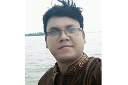নাটোরে সড়ক দুর্ঘটনায় প্রাণ গেল শিক্ষকের