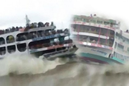 লঞ্চের মুখোমুখি সংঘর্ষের ঘটনায় ২ মাস্টারের বিরুদ্ধে মামলা
