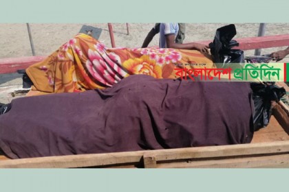 সেন্টমার্টিনে ট্রলারডুবির ঘটনায় আরও ২ মরদেহ উদ্ধার