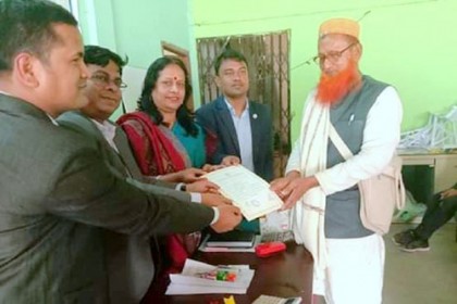 ঠাকুরগাঁওয়ে শিল্পোদ্যোক্তা উন্নয়ন প্রশিক্ষণের সমাপনি ও সনদ বিতরণ