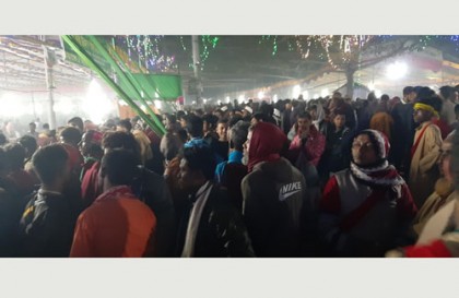 শেরপুরের পাকুড়িয়া দরবার শরীফে মানুষের ঢল