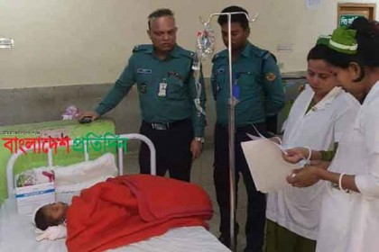 পুলিশের দায়িত্বশীলতায় বেঁচে গেলো ৮ মাসের শিশু
