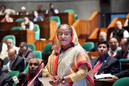 টাকা না থাকলে উন্নয়ন কাজ কিভাবে করছি : প্রধানমন্ত্রী