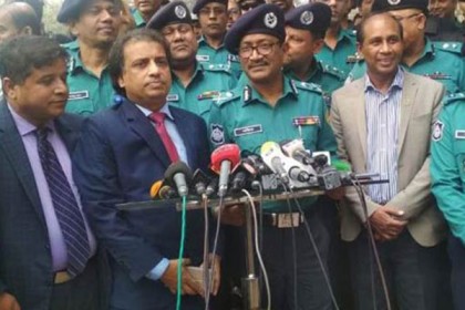 ২১শে ফেব্রুয়ারিতে শহীদ মিনার এলাকায় চার স্তরের নিরাপত্তা: ডিএমপি কমিশনার