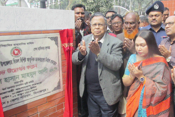 'বঙ্গবন্ধুর সোনার বাংলা বাস্তবায়ন হতে চলেছে'