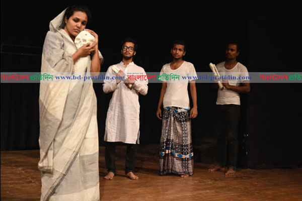 ঢাবির মঞ্চে কাল ‘একুশের গল্প’