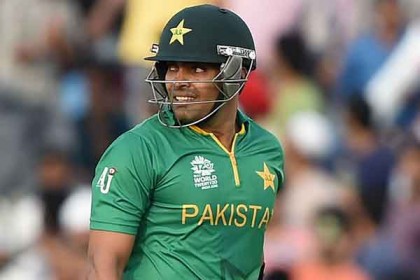 উমর আকমল নিষিদ্ধ