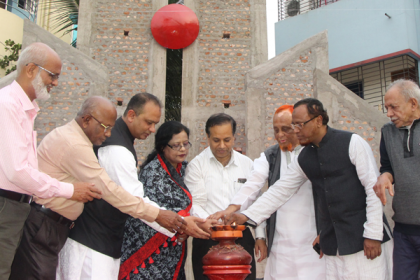 দুই শহীদ মিনার উদ্বোধন