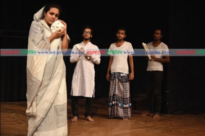 ঢাবির মঞ্চে কাল ‘একুশের গল্প’
