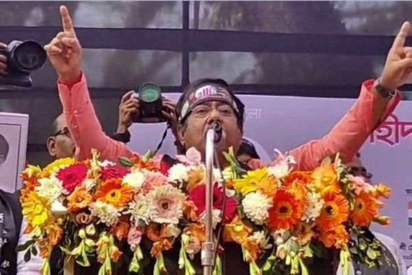 অমর একুশের মঞ্চেও এনআরসি বিরোধী আওয়াজ!