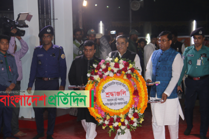 বরিশালে ভাষাশহীদদের প্রতি শ্রদ্ধা