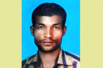 চাঁপাইনবাবগঞ্জে শিশু ধর্ষণ ও হত্যাকারী তরিকুল বন্দুকযুদ্ধে নিহত