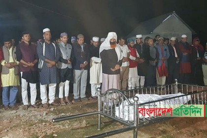 দৌলতদিয়ায় আরও এক যৌনকর্মীর জানাজা-দাফন সম্পন্ন