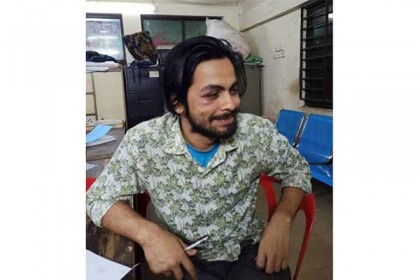 নিজ ক্যাম্পাসে ভাইসহ সাবেক ঢাবি শিক্ষার্থীকে নির্যাতন, মার খেলো প্রক্টরিয়াল টিমও