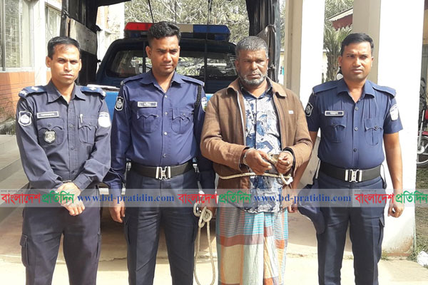 হালুয়াঘাটে স্ত্রী হত্যার দায়ে যাবজ্জীবন সাজাপ্রাপ্ত স্বামী গ্রেফতার