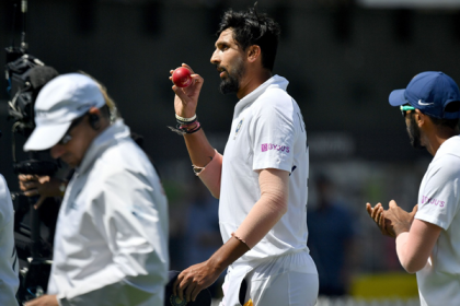 জহির খানের পাশে নাম লেখালেন ইশান্ত শর্মা