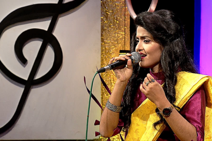 'গোল্ডেন সং'-এ গাইবেন অনিন্দিতা সাহা অথি