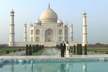তাজমহলে ট্রাম্প-মেলানিয়া