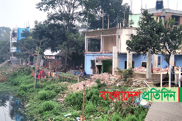 টাঙ্গাইলে লৌহজং নদীর উচ্ছেদ অভিযান শুরু