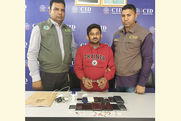 বিকাশ প্রতারক চক্রের 'মাস্টারমাইন্ড' গ্রেফতার