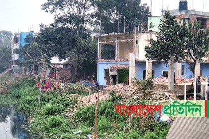 টাঙ্গাইলে লৌহজং নদীর উচ্ছেদ অভিযান শুরু