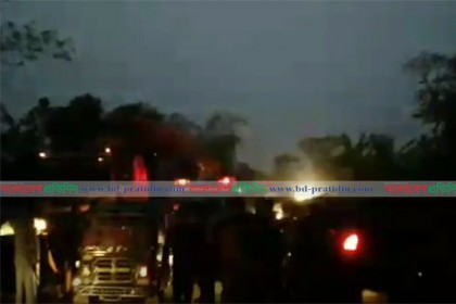লক্ষ্মীপুরে সড়ক দুর্ঘটনায় নারী-শিশুসহ নিহত ৫