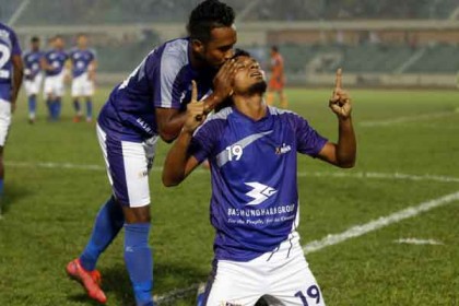 ব্রাদার্সকে হারিয়ে শীর্ষে বসুন্ধরা কিংস