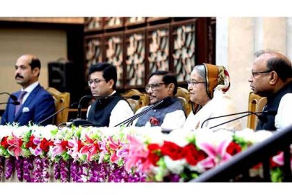 ‘নিয়ন্ত্রণে রাখবেন, না হলে মশা আপনার ভোট খেয়ে ফেলবে’