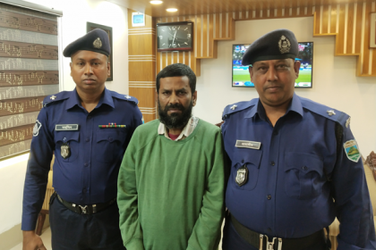 ৩৭ মামলার আসামি রাজধানীতে গ্রেফতার