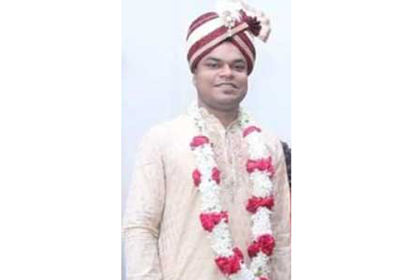মাদকাসক্ত ও বিবাহিত বিপ্লবই থানা ছাত্রলীগের সভাপতি!