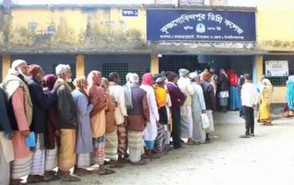 বসুন্ধরা আই হসপিটালের সহায়তায় বিনামূল্যে চোখের চিকিৎসা ও ছানি অপারেশন